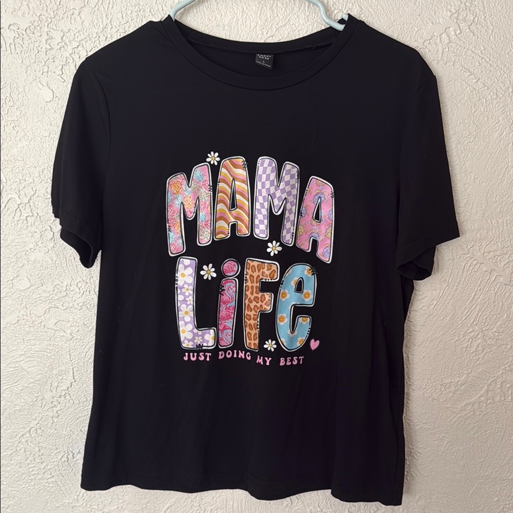 Black Short Sleeve Tee with Decorative Graphic